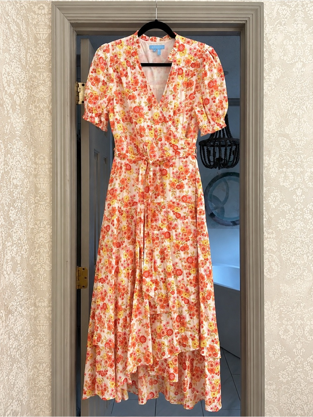 Draper James Naomi Field Blossom Floral Wrap Midi Dress Size 8 EUC